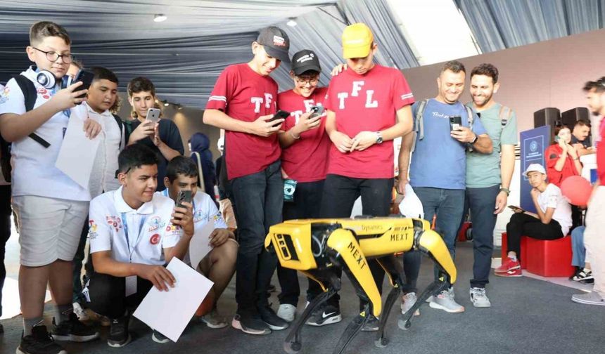 TEKNOFEST’te ’Robot Mext’ için sevgi yarışı