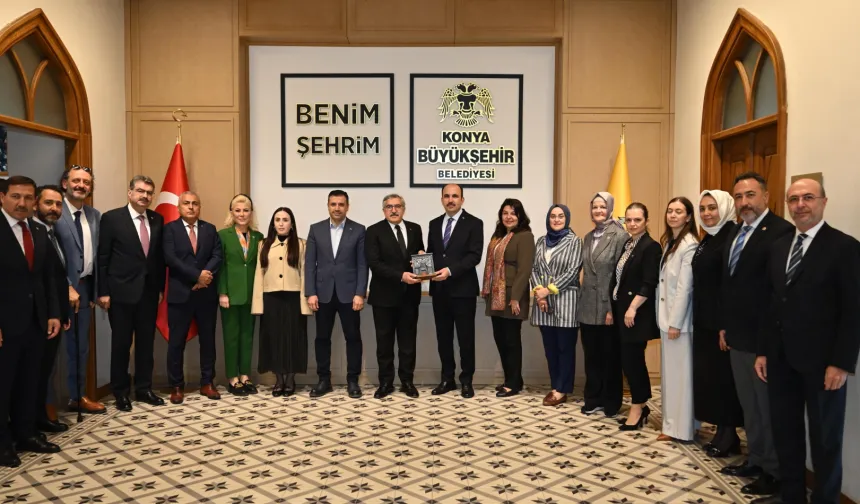 Ak Parti Genel Başkan Yardımcısı Yayman Başkan Altay’ı ziyaret etti