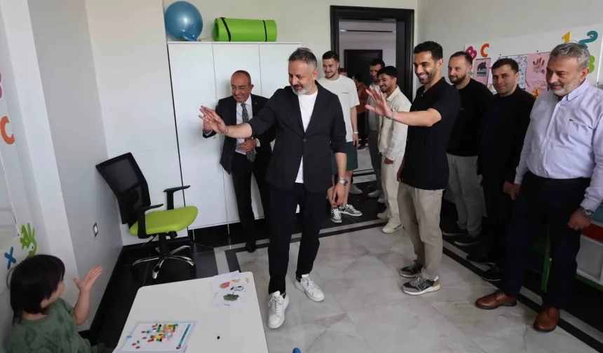 Konyaspor’un yıldızlarından ‘Özel’ ziyaret
