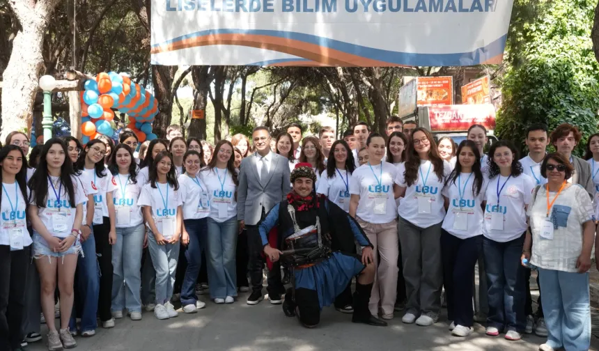 "Liselerde Bilim Uygulamaları" programıyla öğrenciler projelerini sergiledi