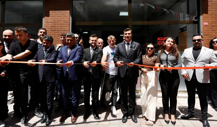 Manisa Büyükşehir’in 5. Kent Lokantası Muradiye’de açıldı
