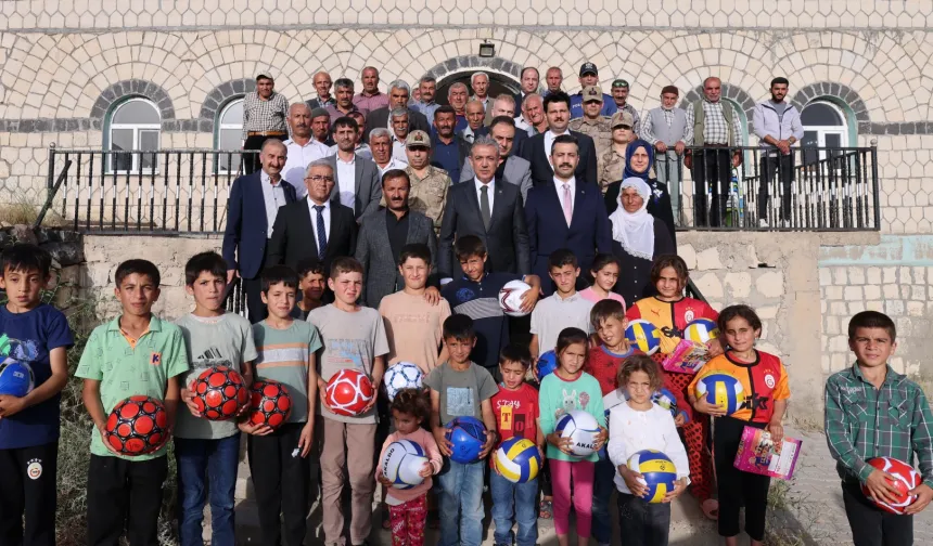 Mardin Valisi Akkoyun Mazıdağı’nda vatandaşlarla buluştu