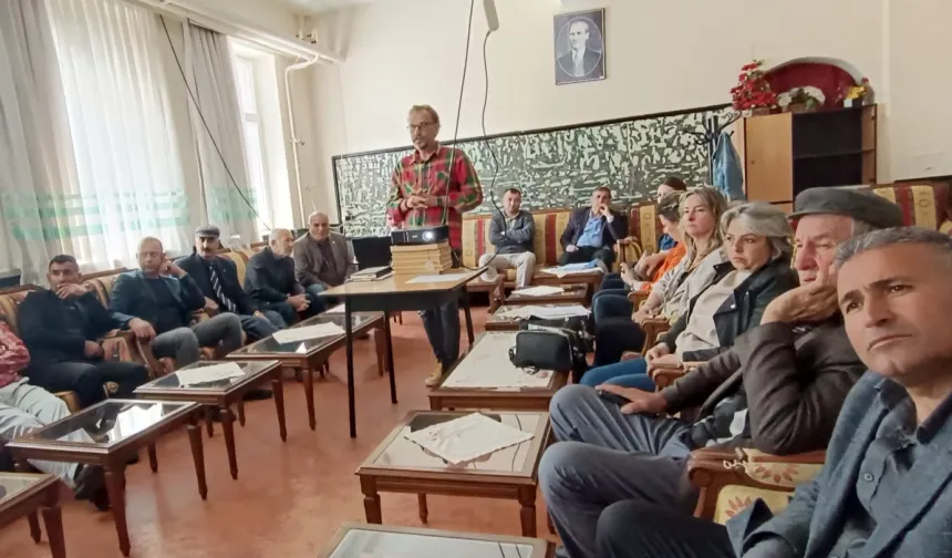 Pazaryeri’nde muhtarlara yönelik hizmet içi eğitim