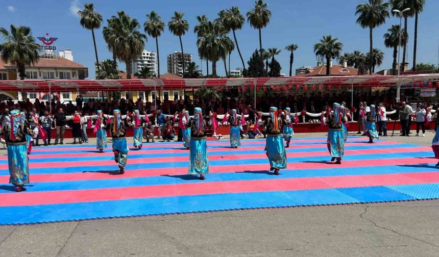 Adana’da 19 Mayıs Atatürk’ü Anma, Gençlik ve Spor Bayramı coşkusu