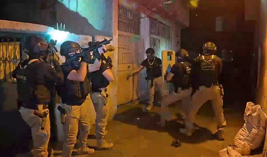 Adana’da DEAŞ’ın uyuyan hücresine operasyon: 6 gözaltı