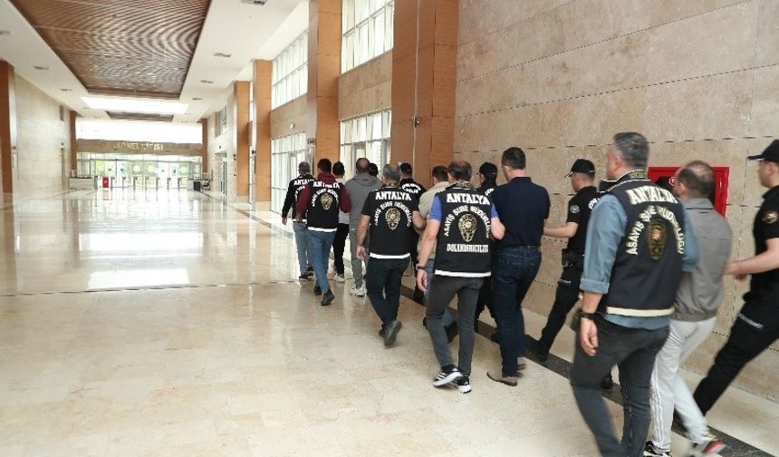 Antalya’da 2 haftada 3 bin 790 kişi yakalandı