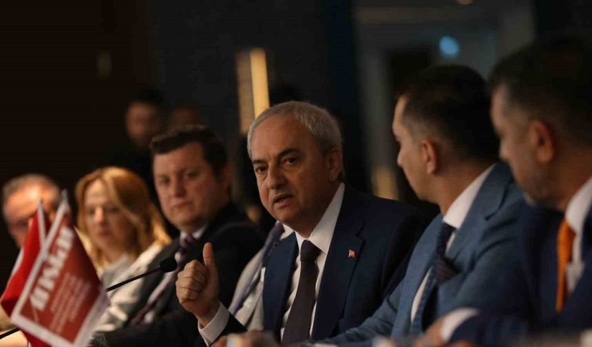 Başkan Kocagöz’den iş insanlarına ’Kepez’i birlikte yönetelim’ çağrısı