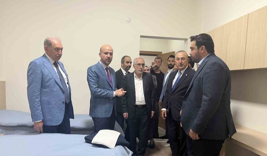 Bilal Erdoğan: "Öğretmenlerimize daha çok değer vermeliyiz çocuklarımızın öğretmen olmasını teşvik etmeliyiz"