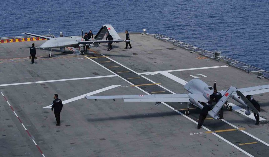 DENİZKURDU-II/2025 tatbikatı tamamlandı: TB3 SİHA’dan TCG ANADOLU’ya tarihi ilk salvo kalkış