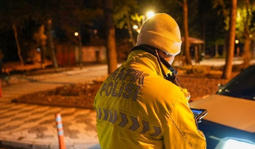 Isparta’da gece uygulamasında 136 şahıs ve 62 araç denetlendi