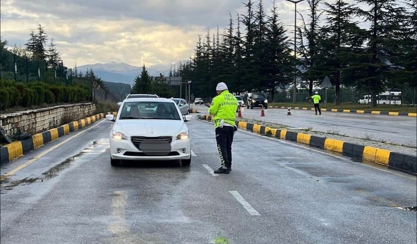 Isparta’da son 1 haftada 37 bin şahıs sorgulandı, 44 aranan şahıs yakalandı