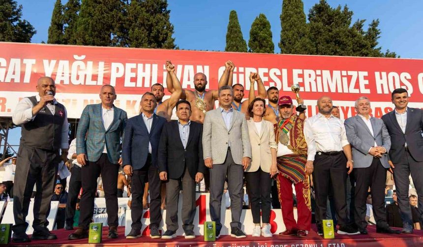 Manavgat’ta başpehlivan Kemeri Orhan Okulu’nun