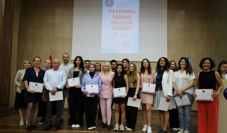 Öğrencilerin proje başarısı ödüllendirildi
