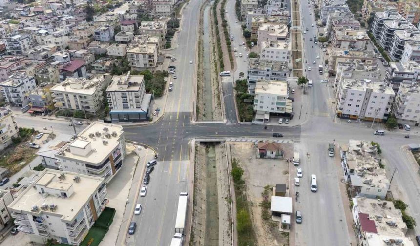 Tarsus’ta inşa edilen yeni köprü hizmete açıldı