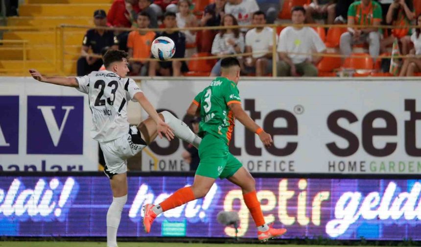 Trendyol Süper Lig: Alanyaspor: 1 - Beşiktaş: 1 (Maç sonucu)
