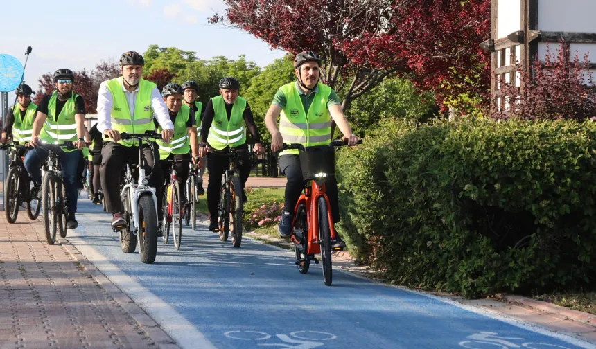 Başkan Altay Dünya Bisiklet Günü’nde bisikletseverlerle pedal çevirdi