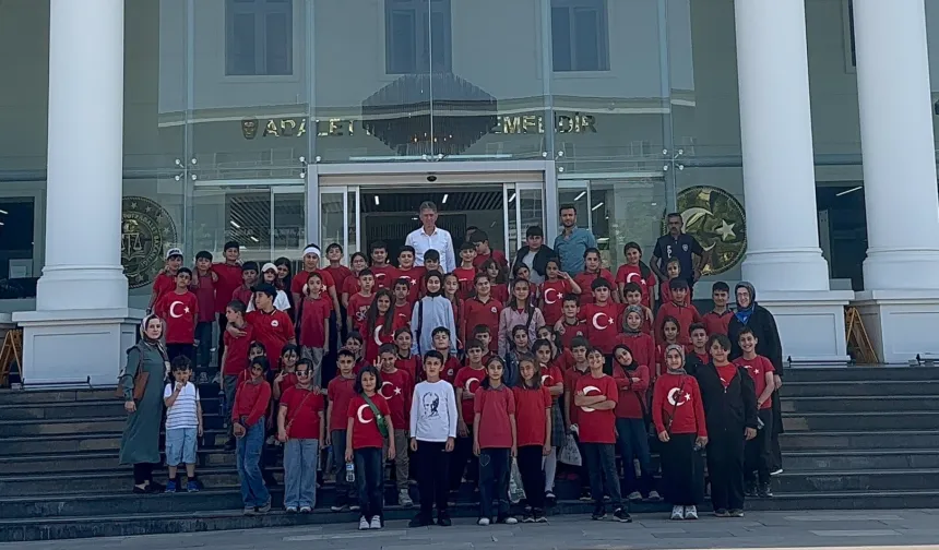 Düzce’de minik öğrencilerden Adliye ziyareti