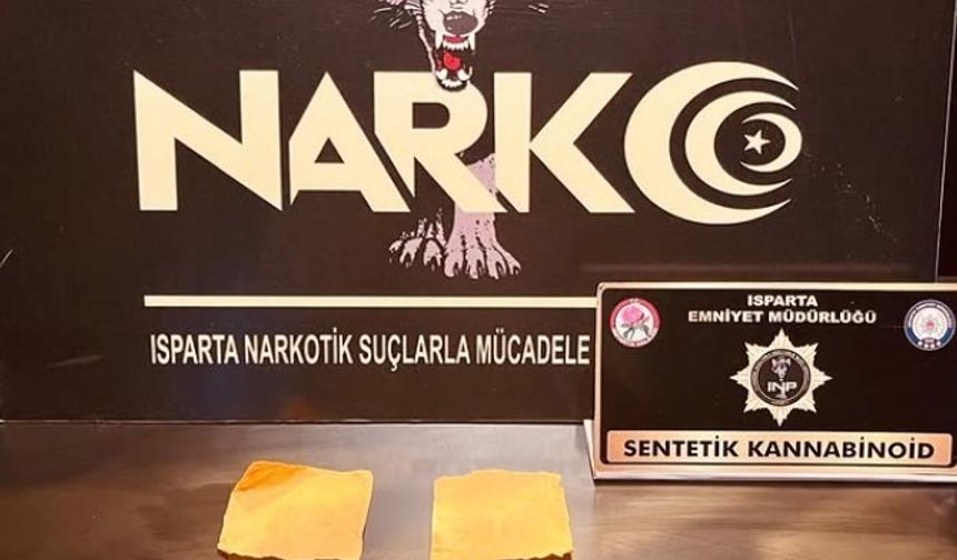 Isparta’da bin 188 kullanımlık kağıda emdirilmiş uyuşturucu madde yakalandı