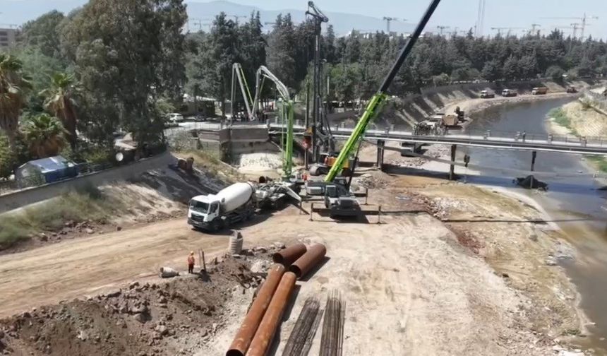 Lübnan’dan doğarak Hatay’dan Akdeniz’e dökülen Asi Nehri’nde ıslah çalışmaları başladı