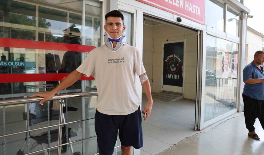 Kaza sırasında açılan kapıdan inip koşarak uzaklaşan genç: "Sıkışmaktansa atlamayı tercih ettim"