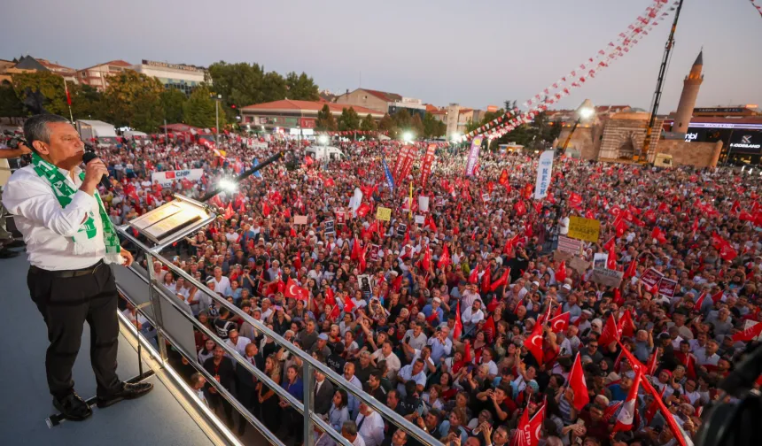 Özgür Özel: “Yapılan operasyon barışa, umuda saldırıdır”