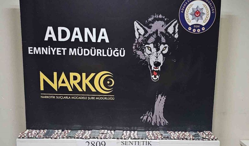 Adana’da 16 yaşındaki şüpheli 2 bin 809 adet uyuşturucu hapla yakalandı