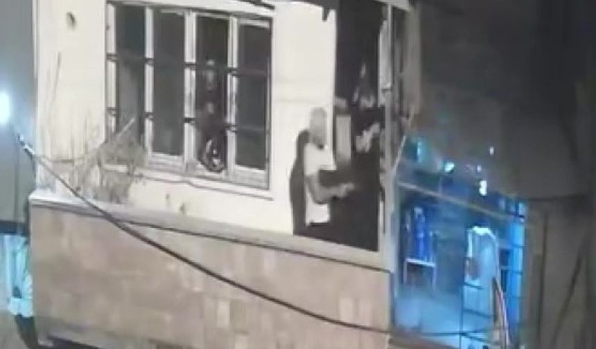 Adana’da balkondan balkona silahlı çatışma: 4 gözaltı