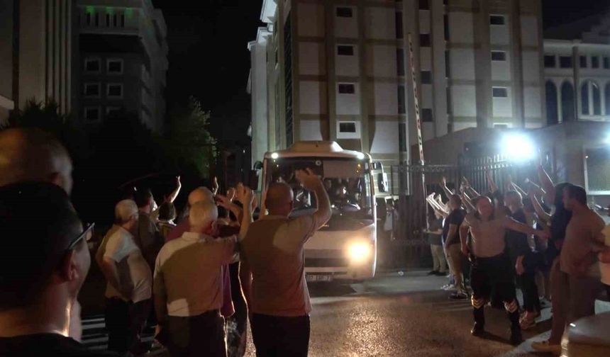 Antalya Büyükşehir Belediyesi’ne yönelik rüşvet ve yolsuzluk soruşturmasında 8 tutuklama