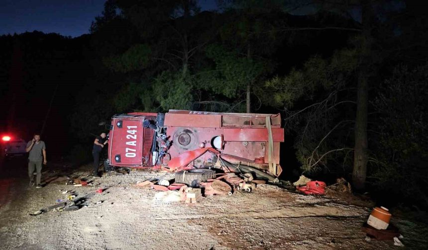 Antalya’da arazöz devrildi: 2 orman işçisi yaralı