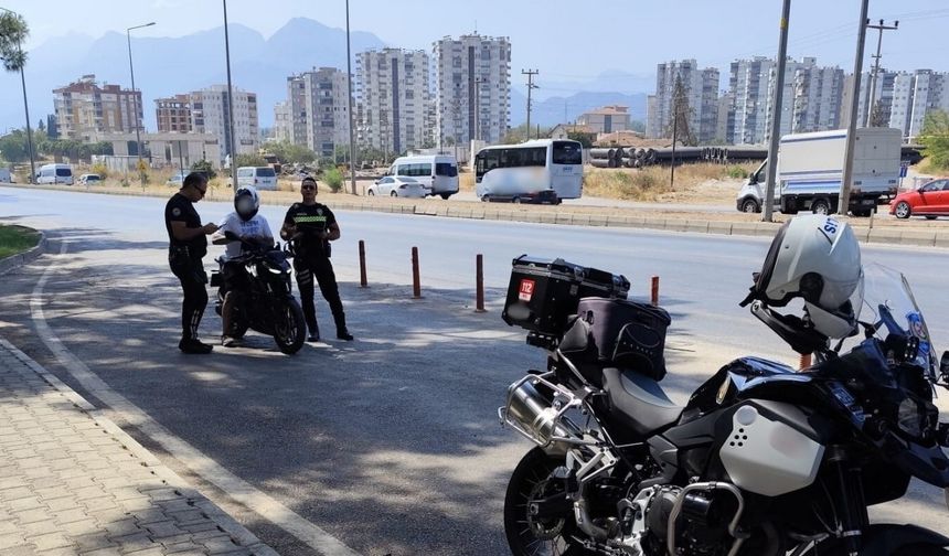 Antalya’da motosikletlere sıkı denetim: 33 araç trafikten men edildi