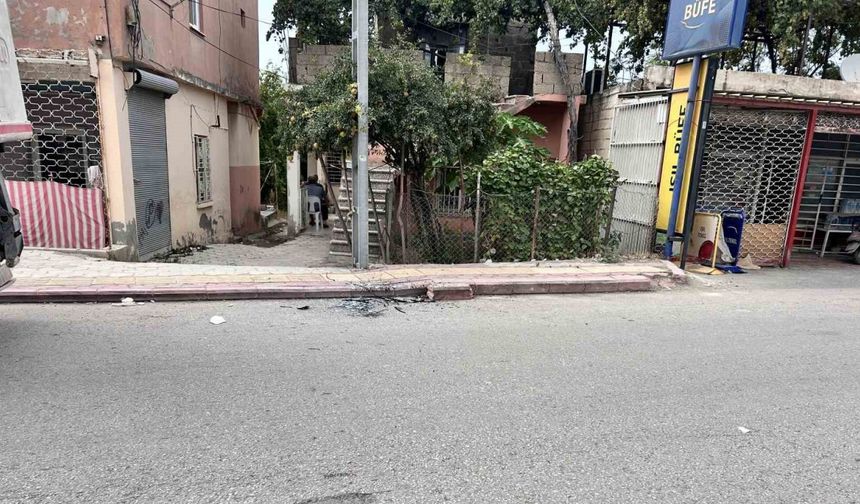 Elektrik teli havai fişek gibi patladı