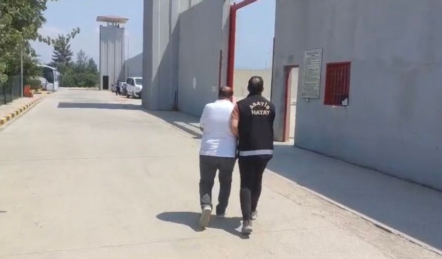 Hatay’da göçmen kaçakçılığı suçundan aranan şahıs yakalandı