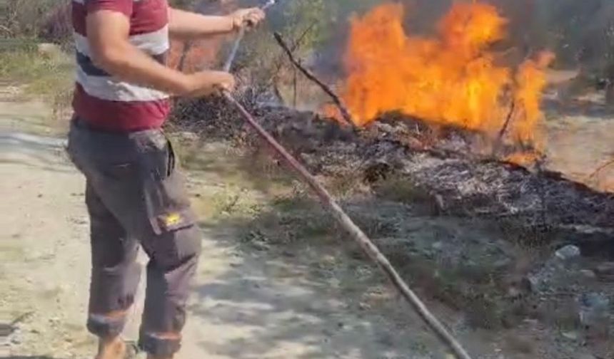 Hatay’da sıcaktan kopan elektrik teli yangına neden oldu