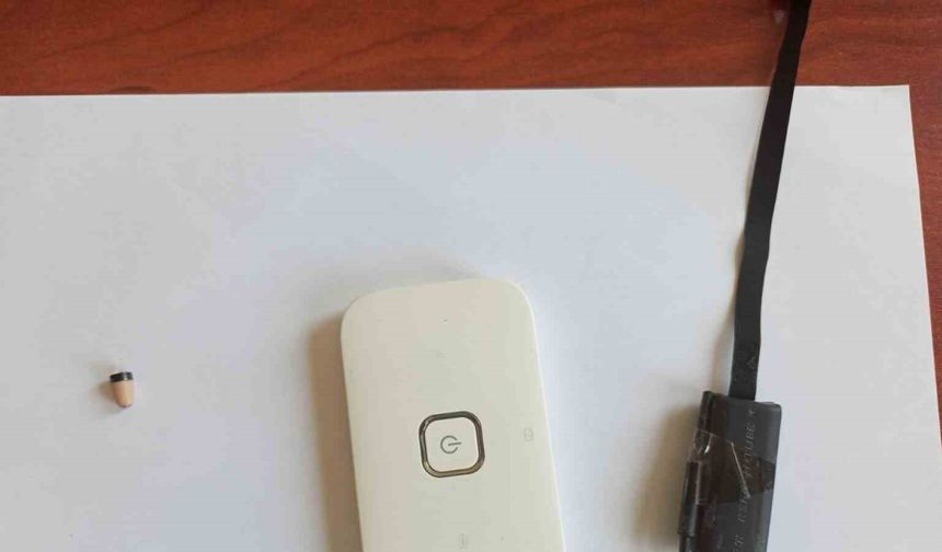 Kopya düzeneğiyle ehliyet sınavına giren şahıs yakalandı
