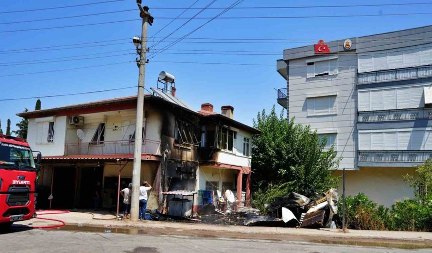 Soğuk hava deposunda korkutan yangın