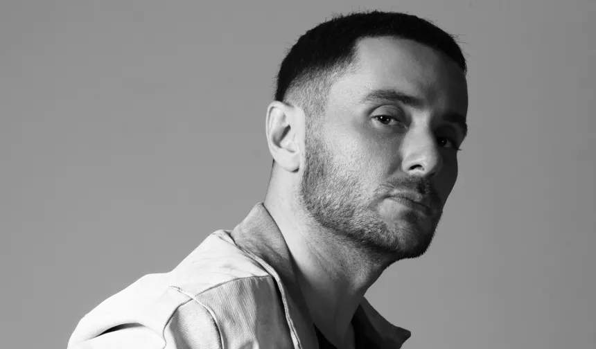 Özay Bakır’dan yeni single! “Birini Buldun Mu?”