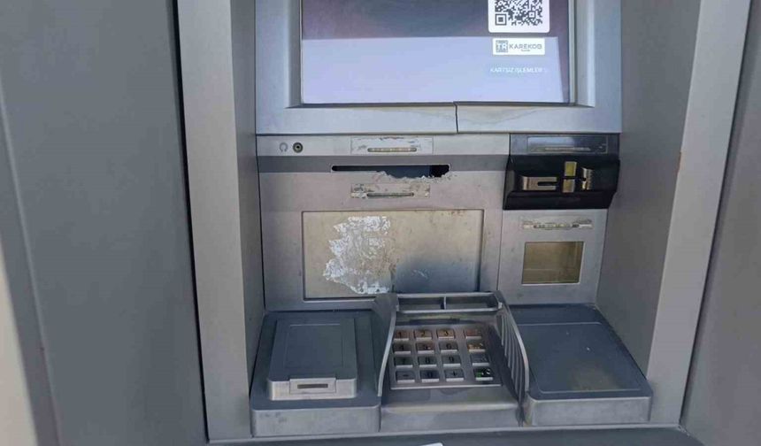Çalıntı 60 kartla ATM’yi boşaltacaktı, başaramayınca cihaza zarar verdi