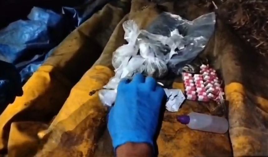 Uyuşturucuyu toprağa gömmüşler: 3 torbacı tutuklandı