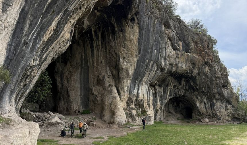Akdeniz Üniversitesi’nden bilim dünyasına ışık