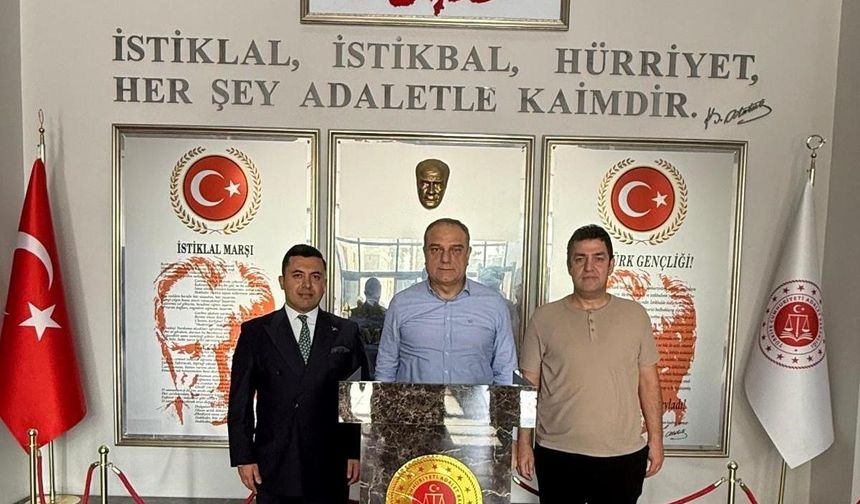 Bağcı, Anamur Adalet Sarayında incelemelerde bulundu