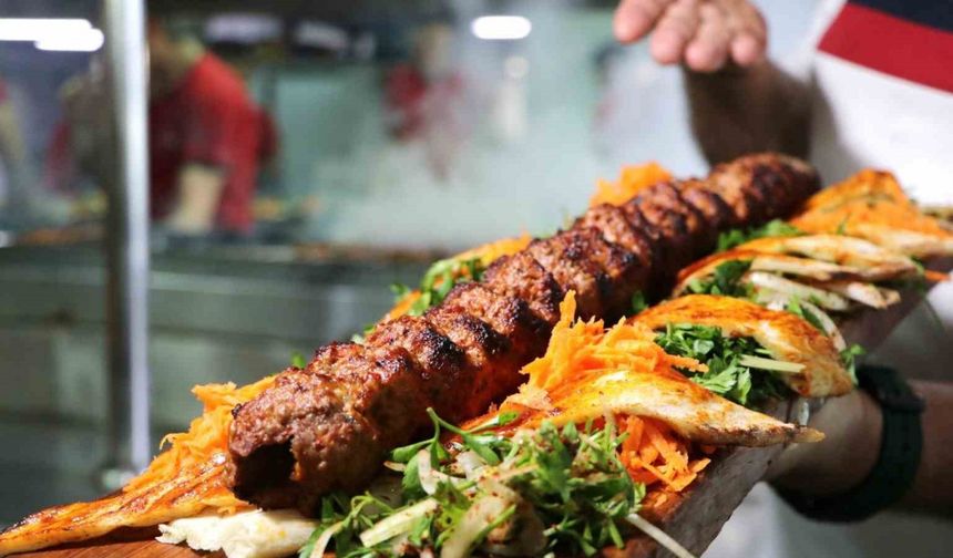 ‘Türkiye’nin en çok akla gelen lezzetleri’ listesinde Adana kebabının 3’üncü olmasına tepki