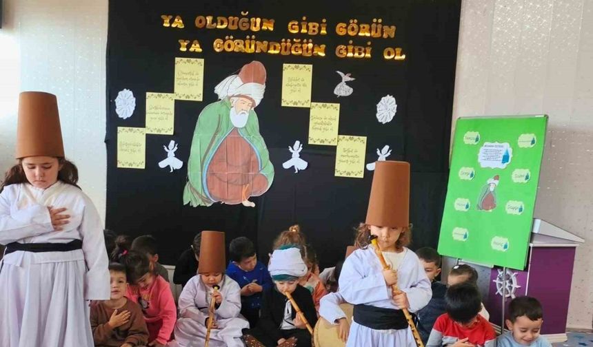 Anamurlu minikler Mevlana’yı andı
