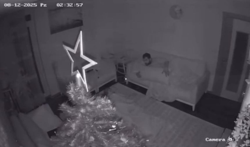 Antalya 4.3 ile sallandı, deprem anı güvenlik kamerasına yansıdı