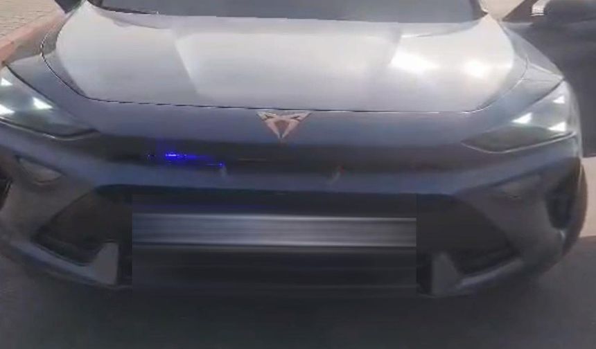 Çakarlı aracın sürücüsüne 276 bin TL ceza kesildi, trafikten men edildi