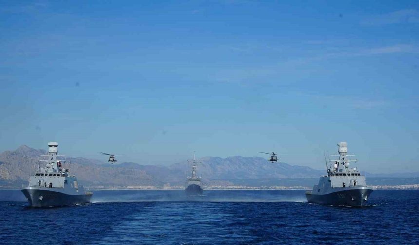 Doğu Akdeniz-2025 Tatbikatı Antalya açıklarında nefes kesti