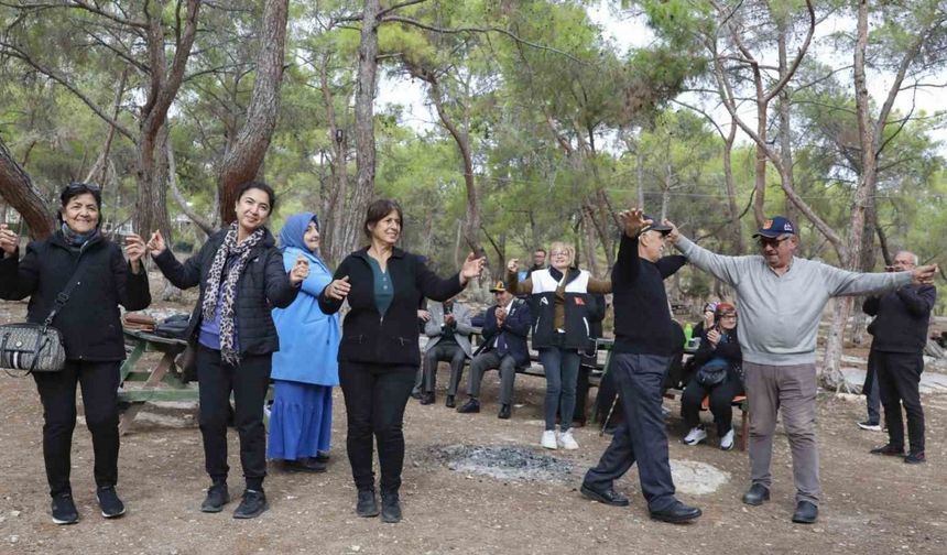 Kıbrıs gazileri ve aileleri piknikte buluştu