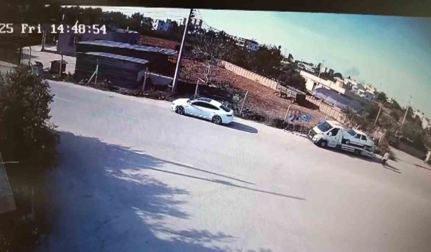 Otomobille geldi çekiciden telefon çaldı: 120 suç kayıtlı hırsızın o anları kamerada