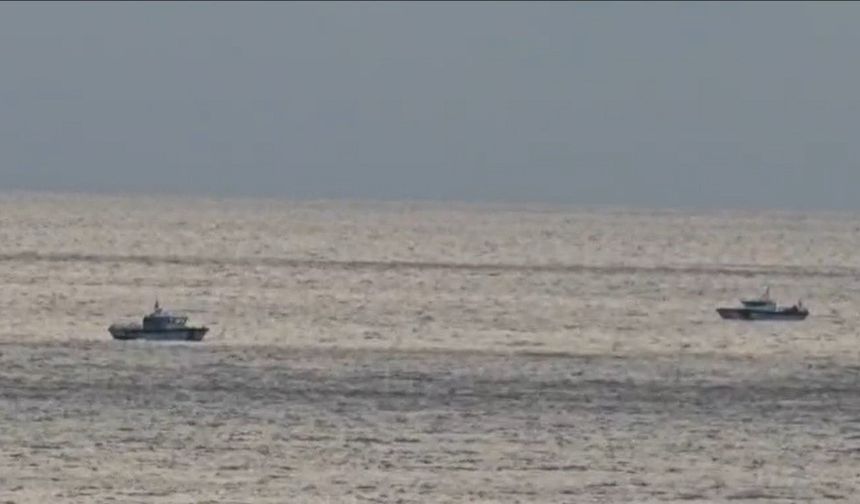 Teknesi denizde bulunan kayıp balıkçı 3 gündür Akdeniz’de aranıyor