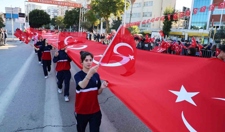 Adana'nın düşman işgalinden kurtuluşu coşkuyla kutlandı