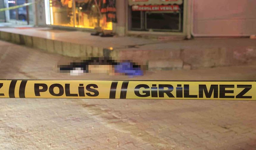 Eşiyle tartışıp camdan atladığı iddia edilen 5 çocuk babası hayatını kaybetti